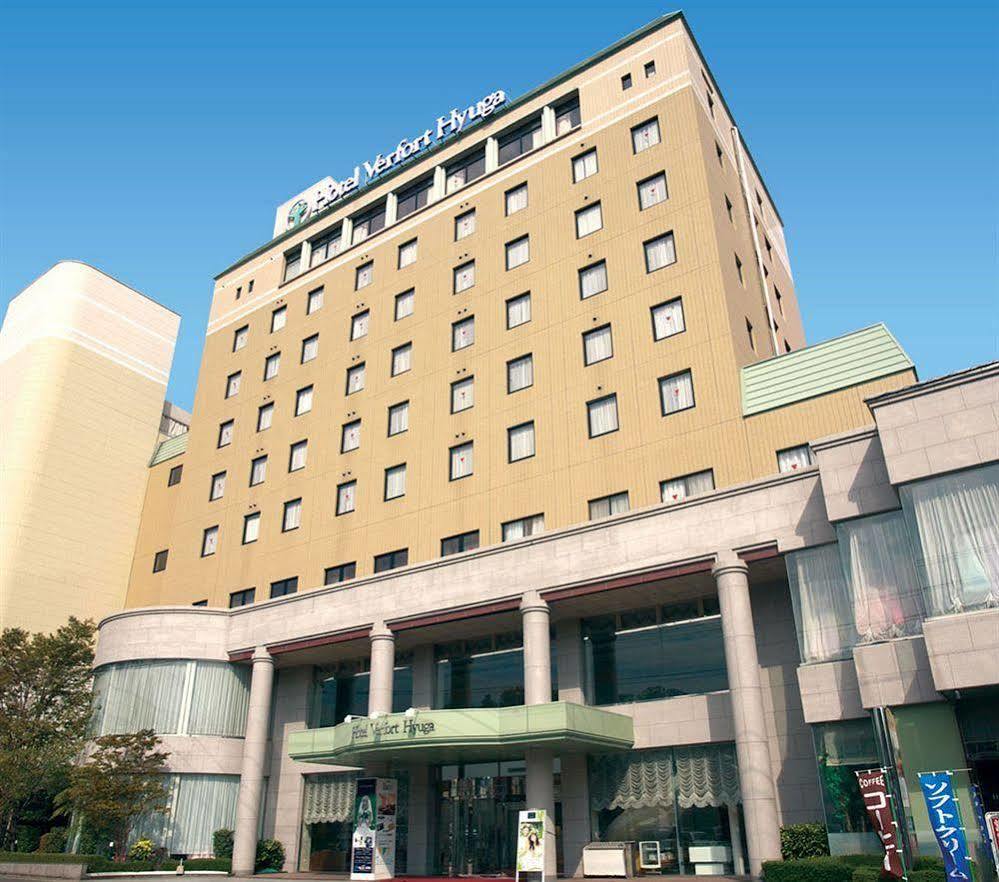 Hotel Verfort Hyuga Buitenkant foto