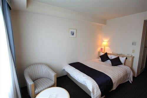Hotel Verfort Hyuga Buitenkant foto